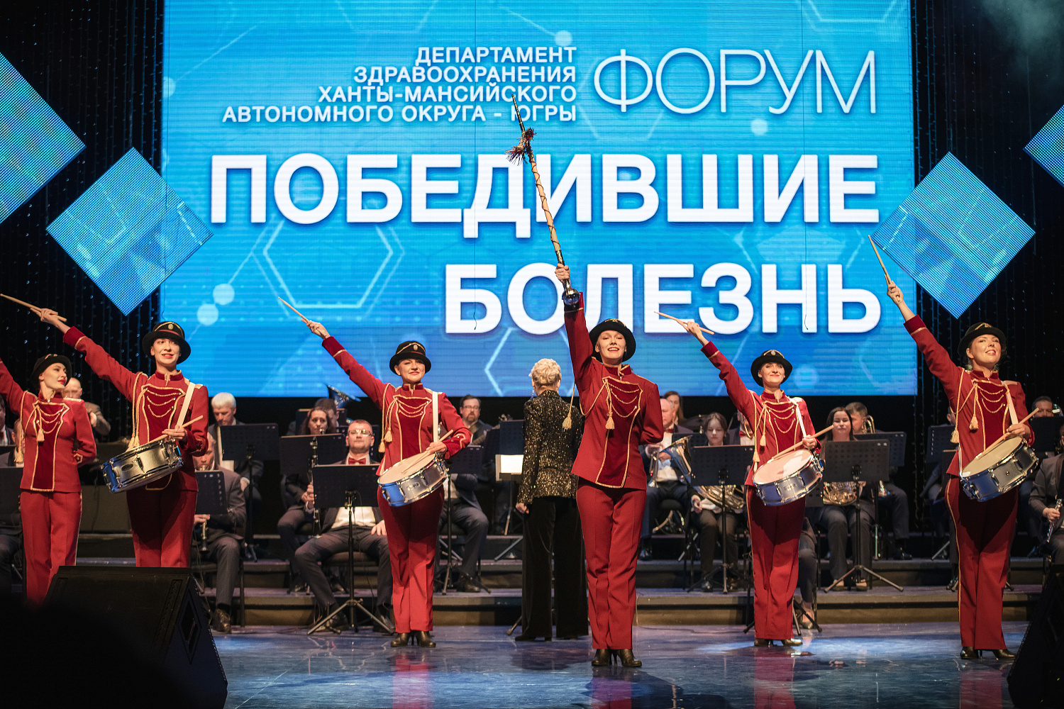 Высшей ведомственной наградой Министерства здравоохранения РФ награждена Галина Никандровна Шестакова, главный врач Сургутской окружной клинической больницы